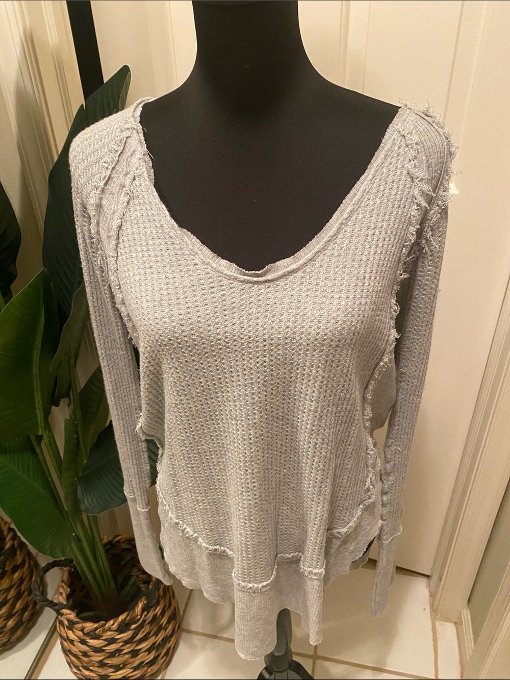We The Free Light Gray Waffle Knit Raw-Edge Long Sleeve Top